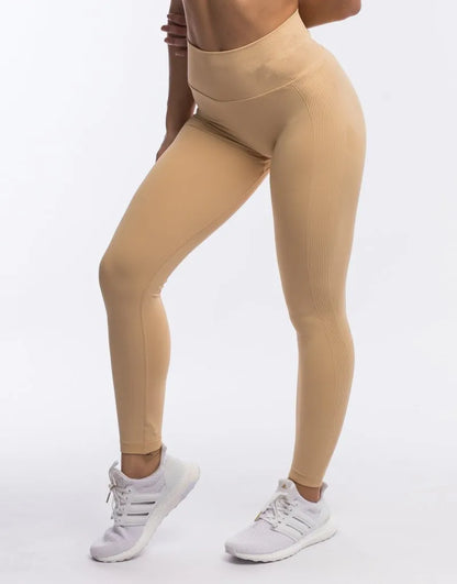 Peeli Seamless Scrunch Butt Leggings