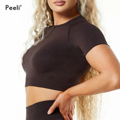 Peeli Amplify Seamless Short Sleeve Crop Top