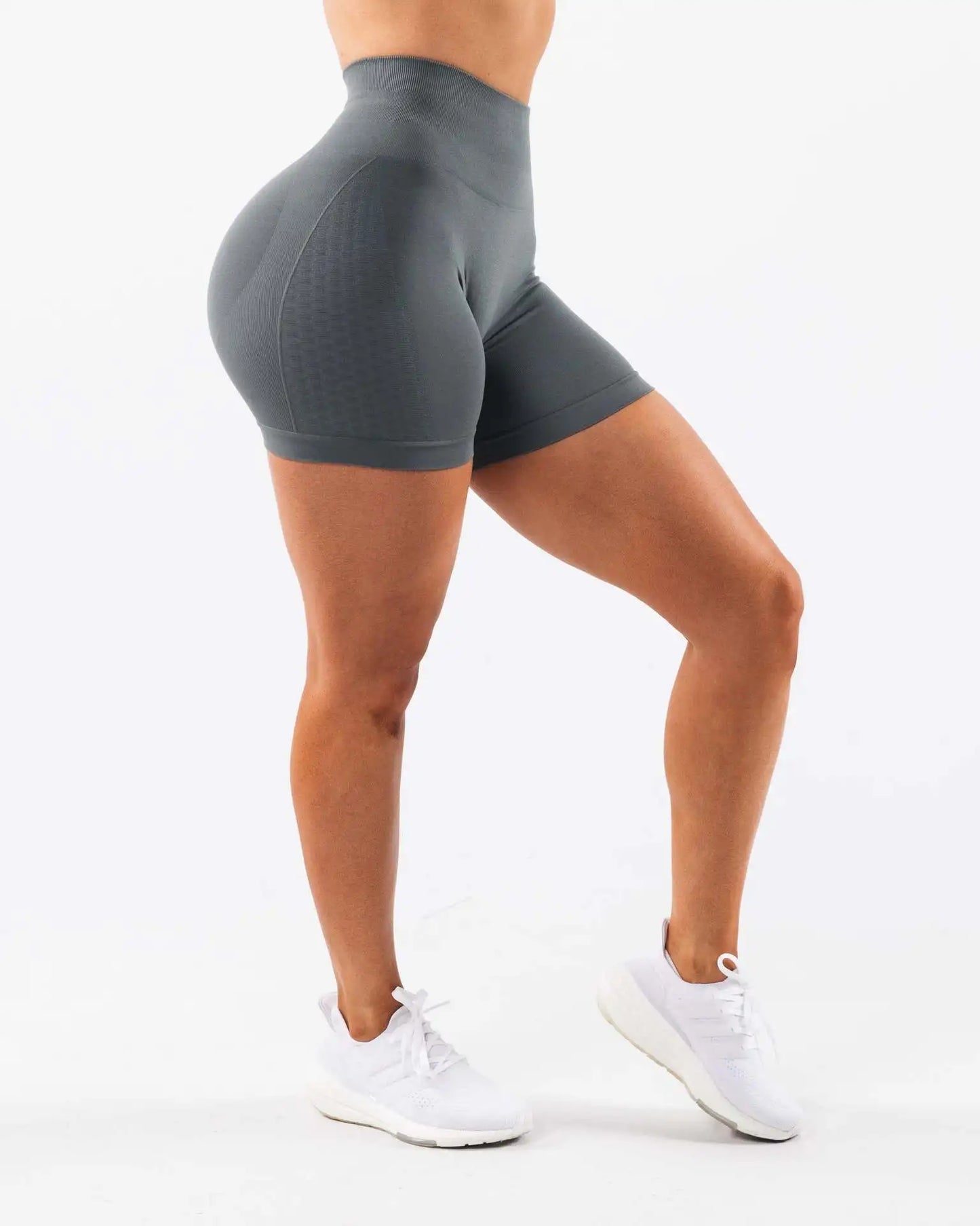 Peeli Amplify Contour Scrunch Butt Shorts