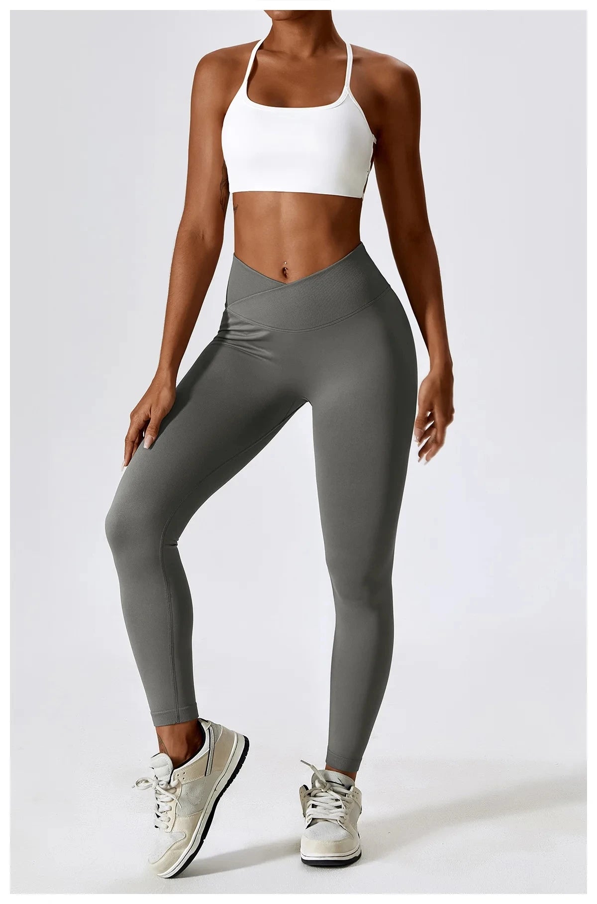 Peeli V-Cross Scrunch Butt Leggings