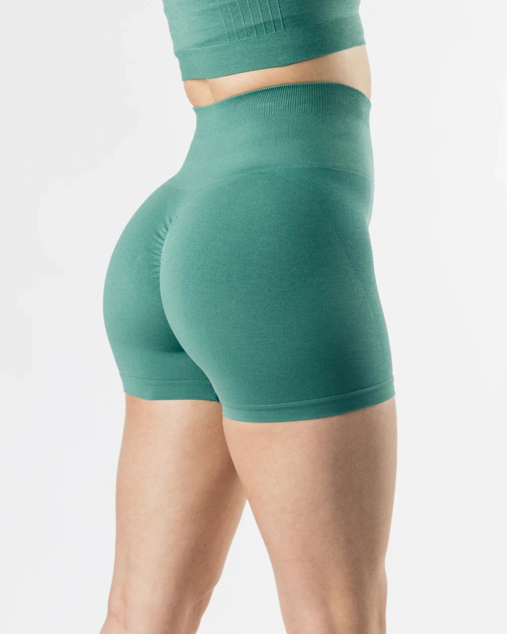 Peeli Amplify Seamless Scrunch Butt Shorts